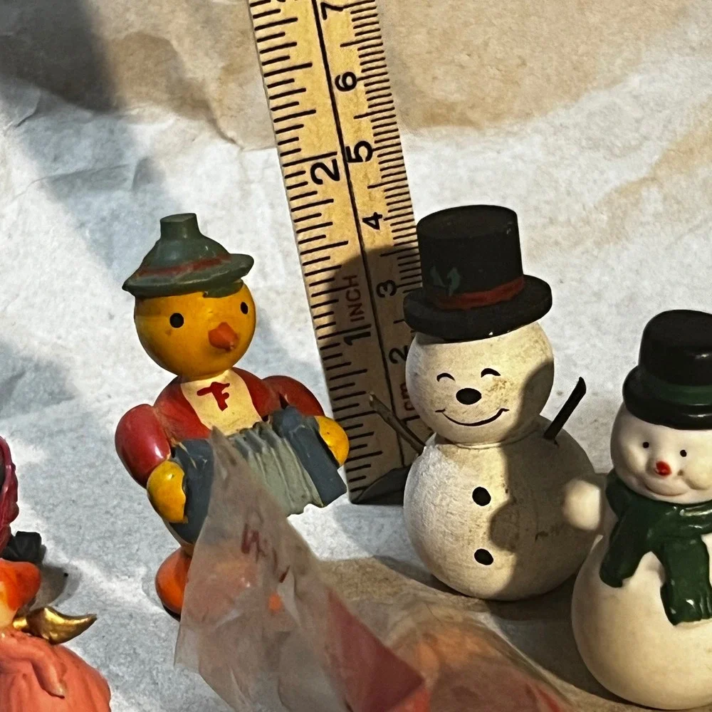 Christmas Figurine 9 pc Set Multicolor Vintage Miniature Kitsch Lot